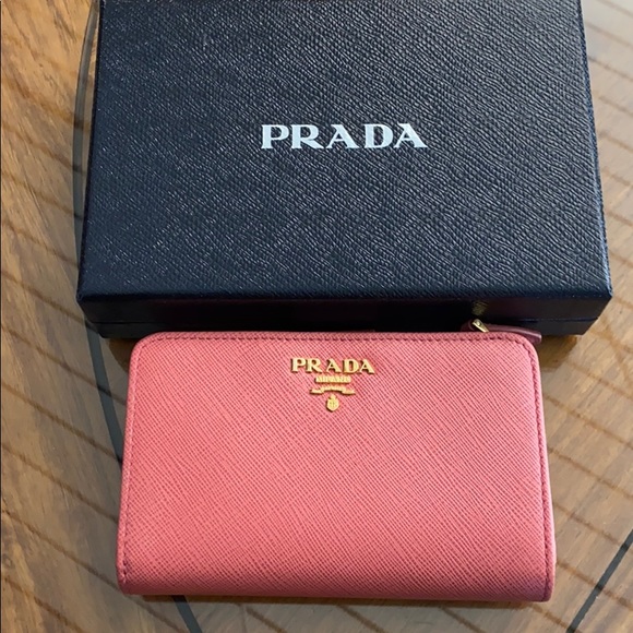 Prada Handbags - Authentic Prada wallet LIKE NEW